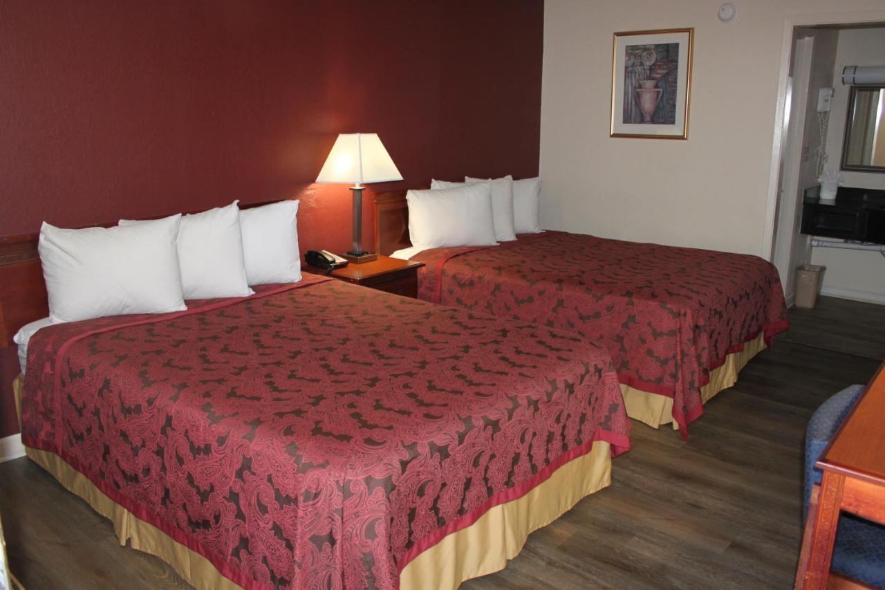 Travel Inn Of Buford Exteriér fotografie