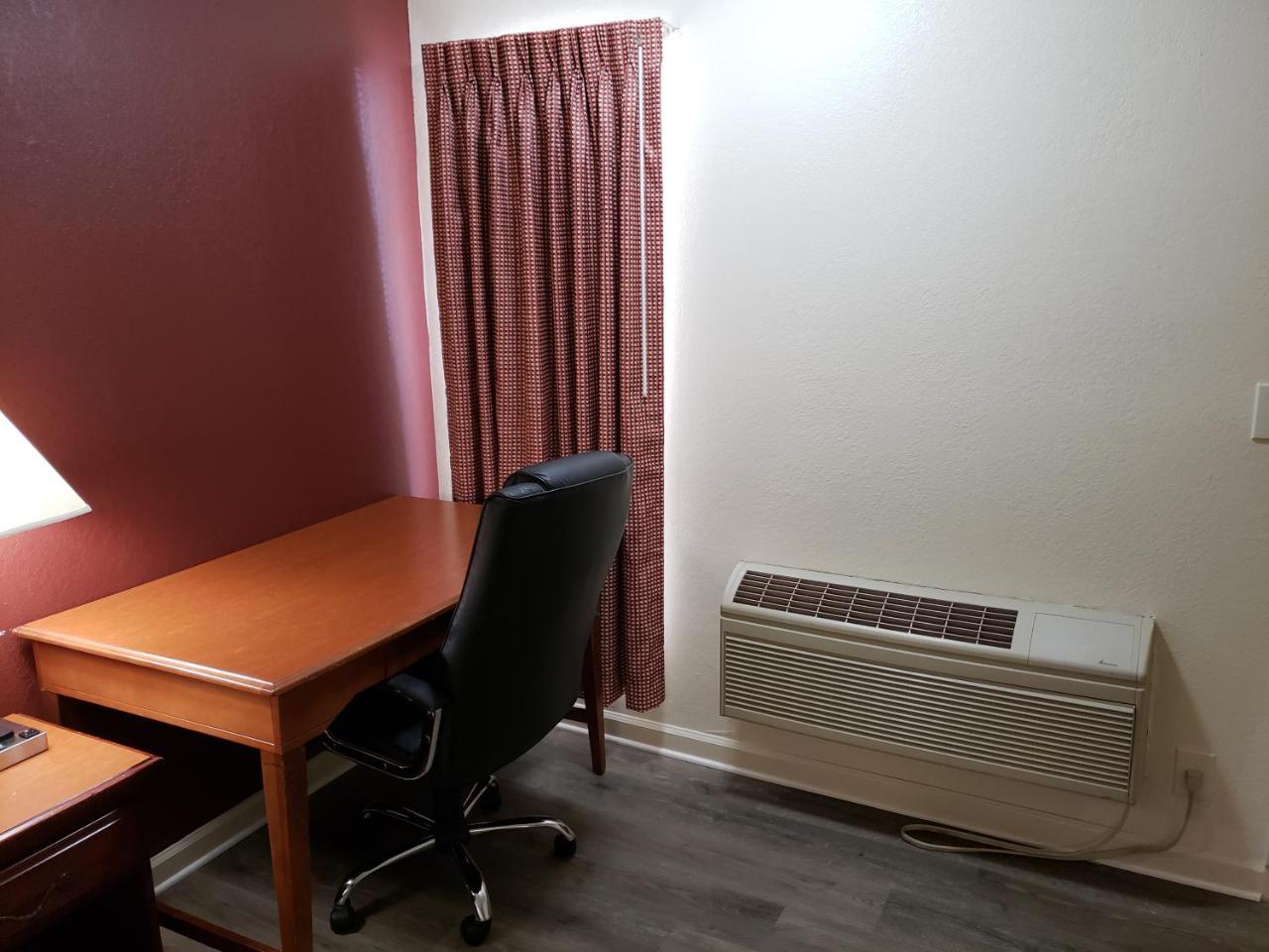 Travel Inn Of Buford Exteriér fotografie